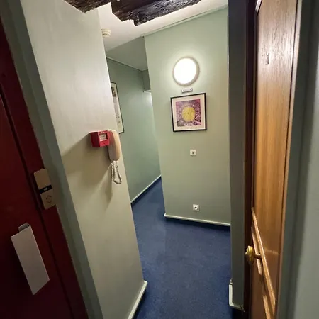 Flor Rivoli Hotell 2*