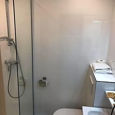فلور ريفولي فندق 2*