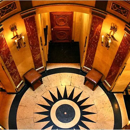 Flor Rivoli Hotell 2*