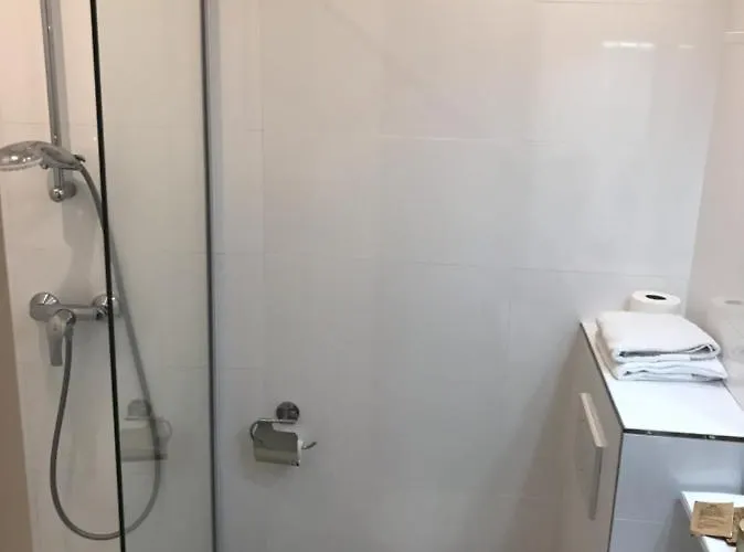 Отель Flor Rivoli