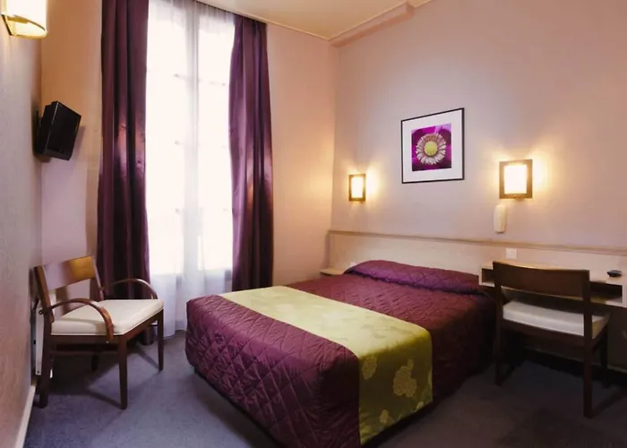 Отель Flor Rivoli